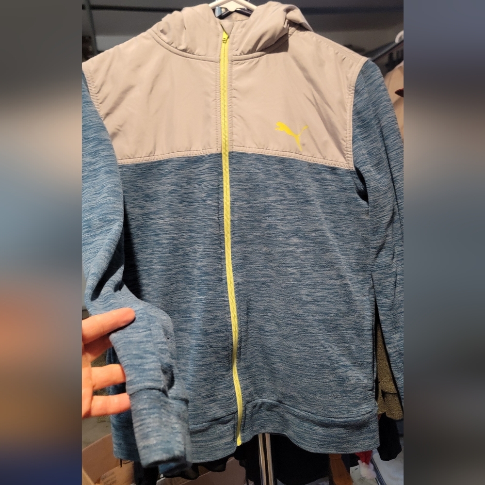 Kids sweater  size Large